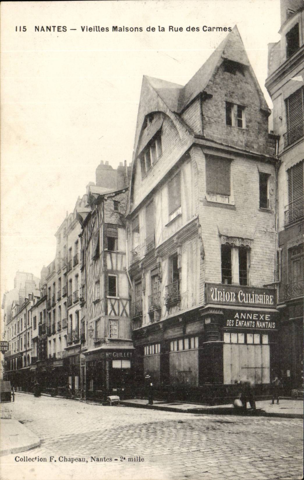 Nantes CPA Vieilles maisons de la rue des Carmes