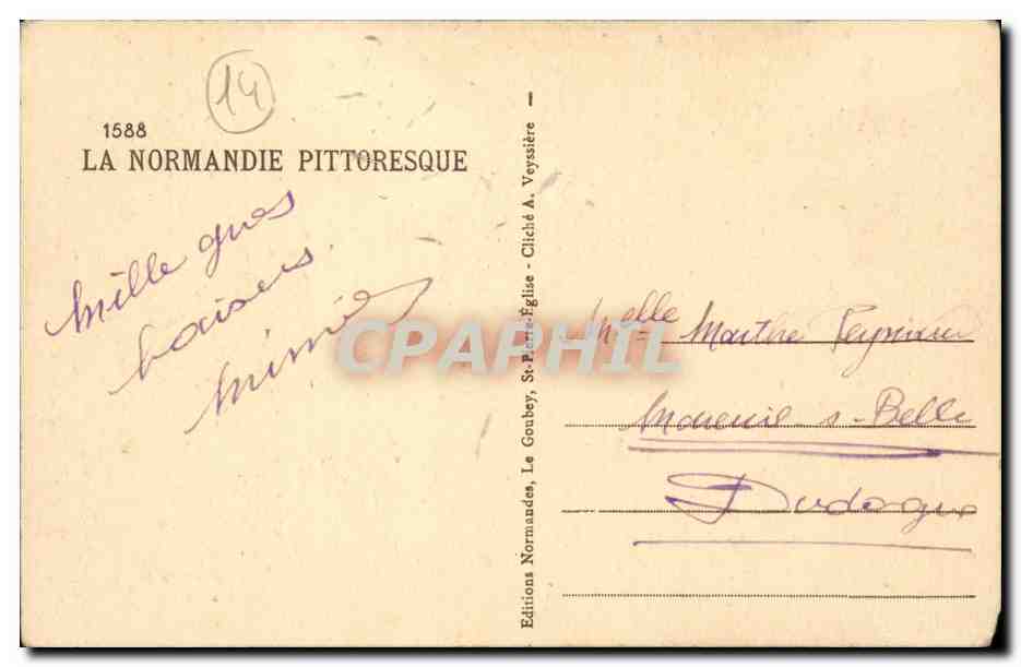 CPA La Normandie pittoresque (coiffe folklore) — Verso