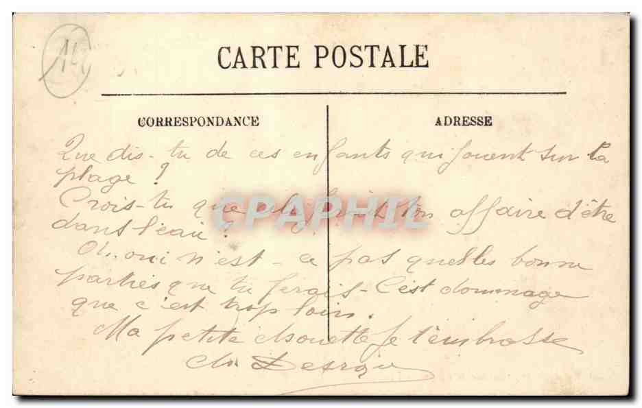 CPA Enfants jouant sur la plage — Verso