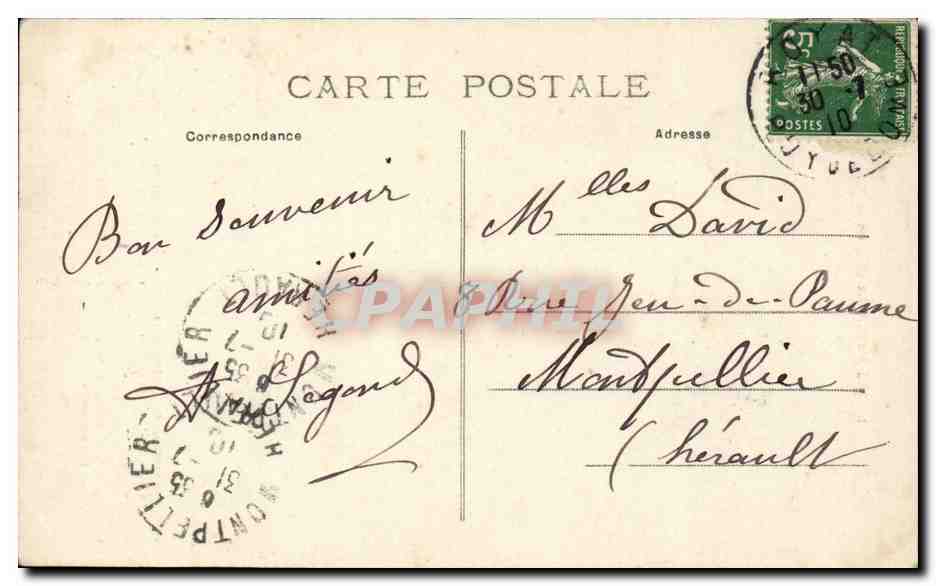Notre Auvergne CPA Rergion du Puy de Dome (femmes folklore) — Verso