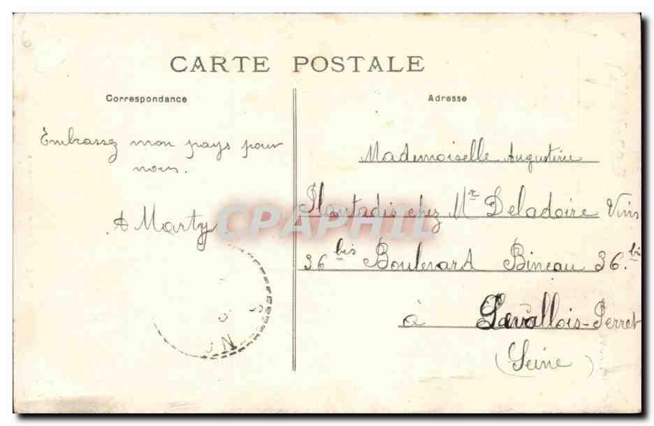 Auvergne CPA Retour des champs (folklore costume) — Verso