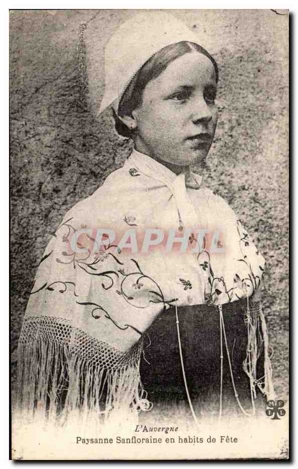 Auvergne CPA Paysanne Sanfloraine en habits de fete (danse folklore costume)