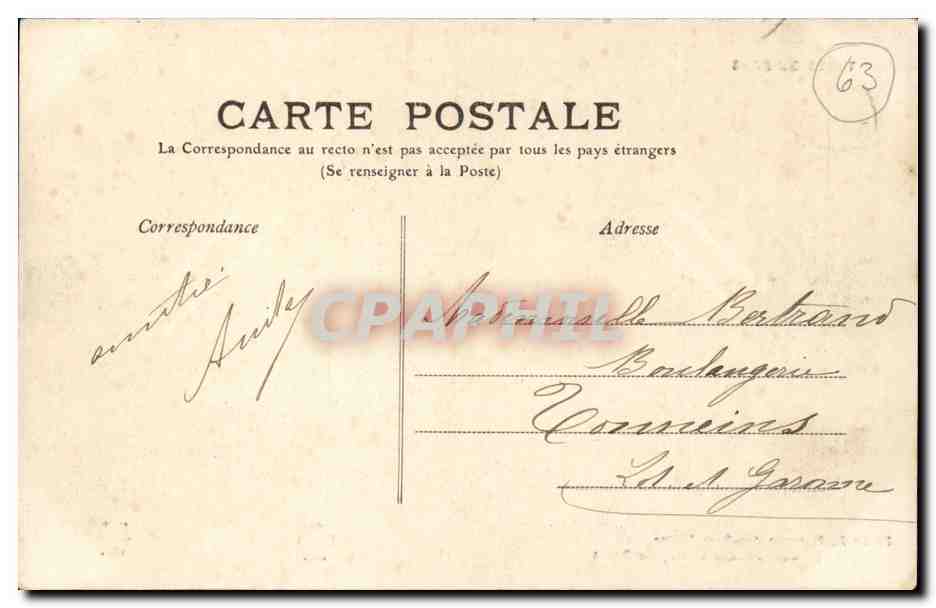 Auvergne CPA Au passage des gards alpins Sur la route du Puy de Dome (folklore costume) — Verso