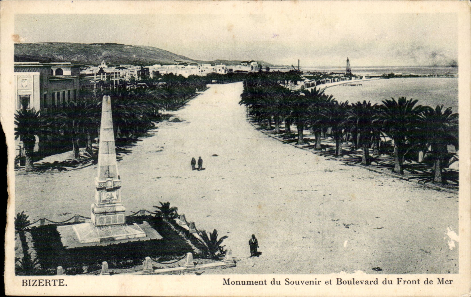 Tunisie Bizerte CPA Monument du souvenir et boulevard du front de mer