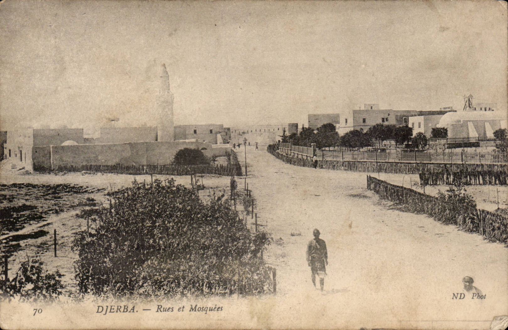 Tunisie CPA Djerba Rues et mosquees