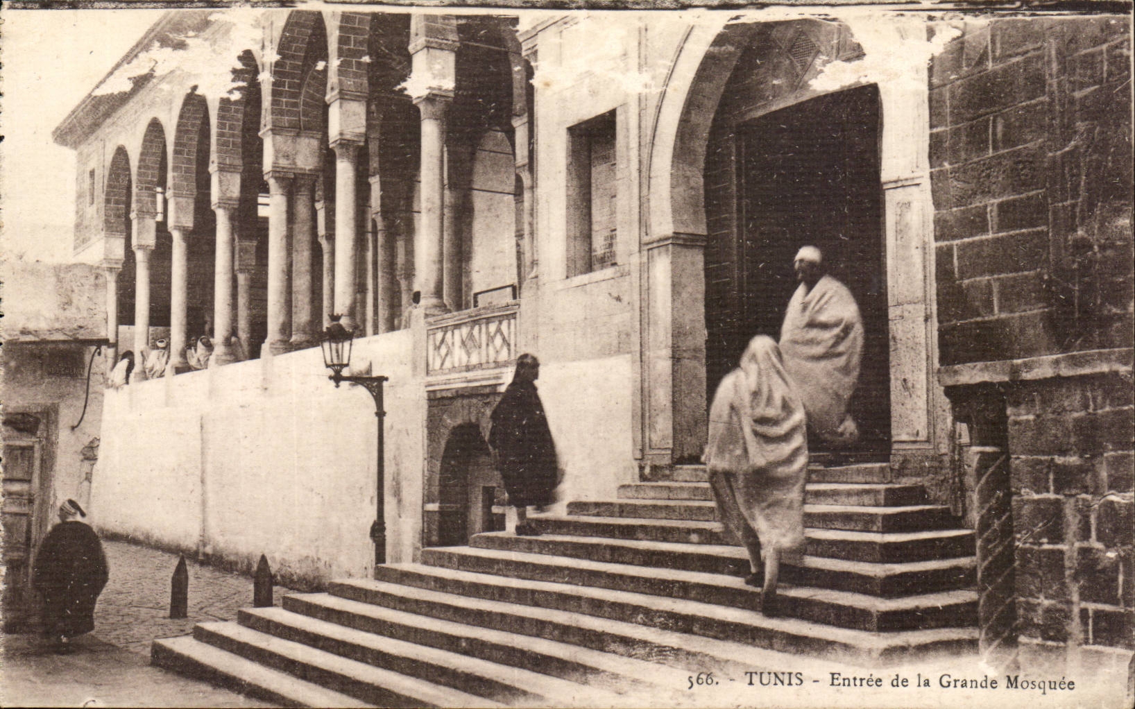 Tunisie CPA Tunis Entree de al grande mosquee