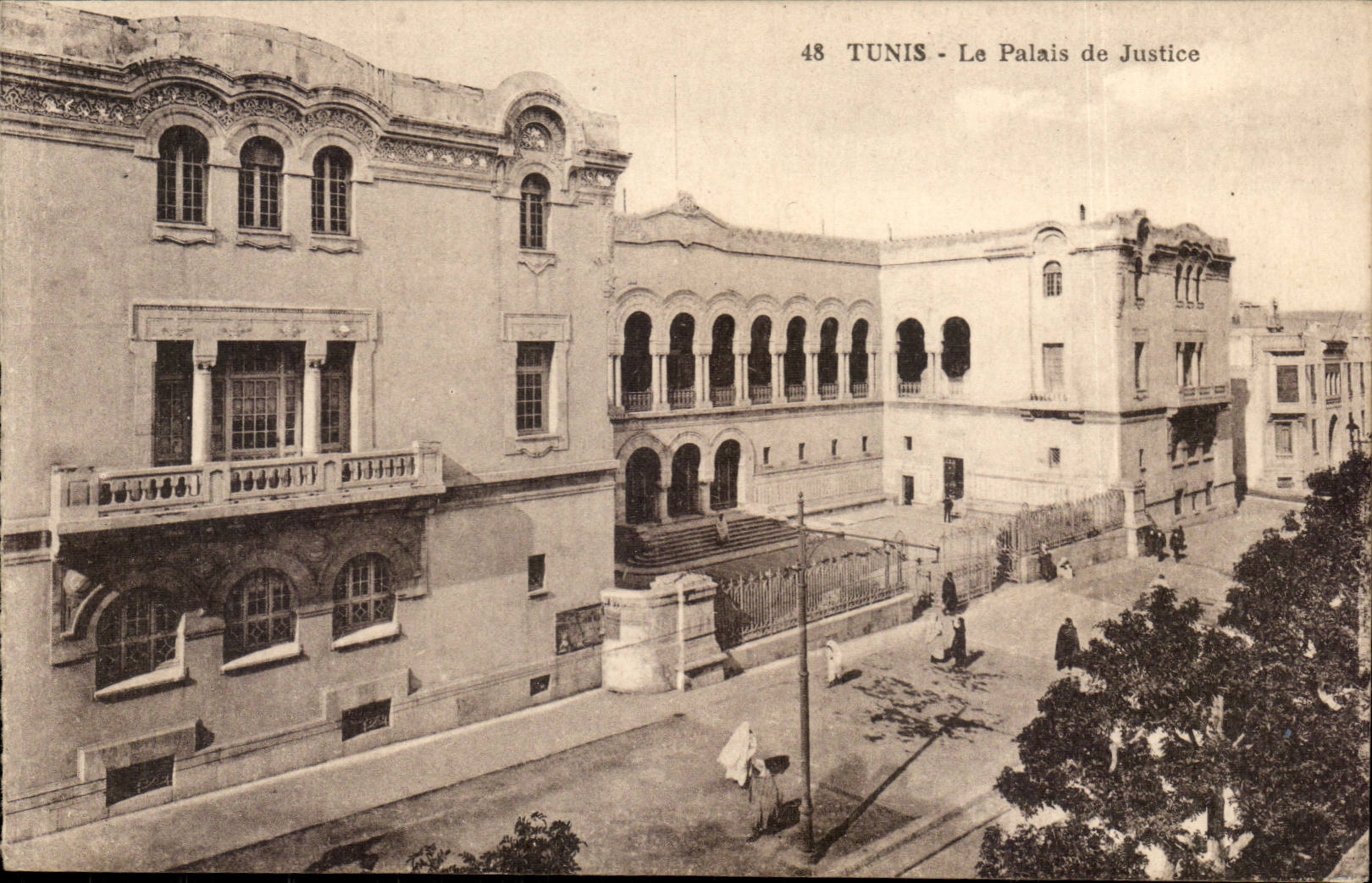 Tunisie CPA Tunis le palais de justice
