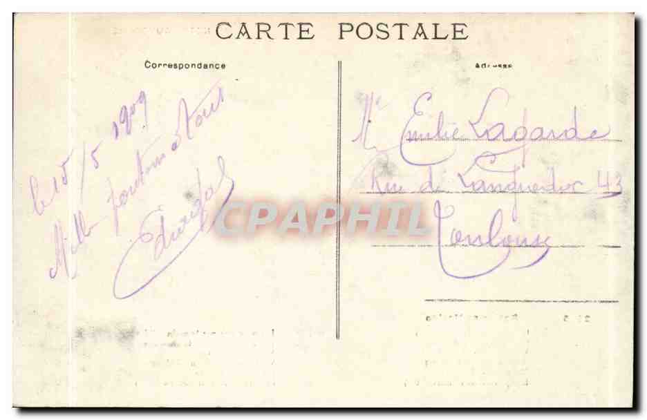CPA Auvergne Costume Folklore — Verso