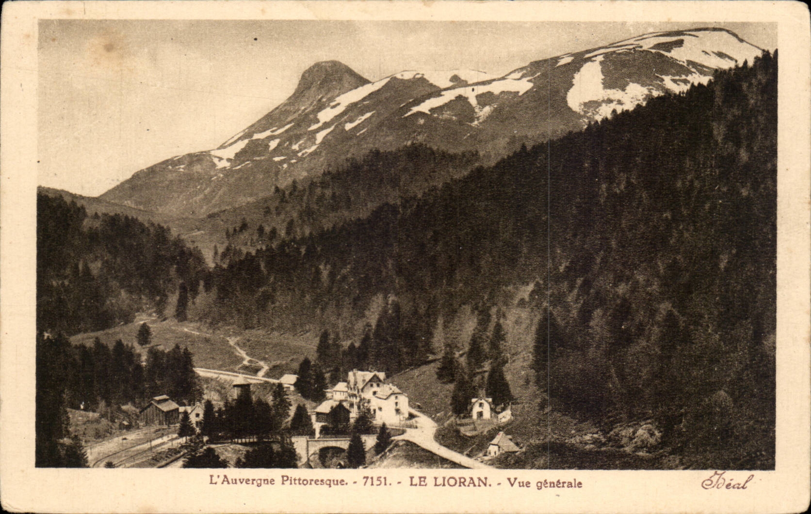 Auvergne CPA Le Lioran Vue generale
