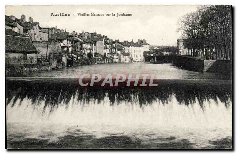 CPA Aurillac Vieilles maisons sur la Jordanne