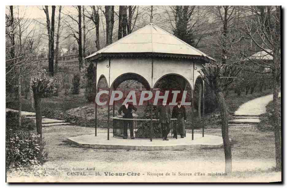 Auvergne Cantal CPA Vic sur Cere Kiosque de la source d'eau minerales