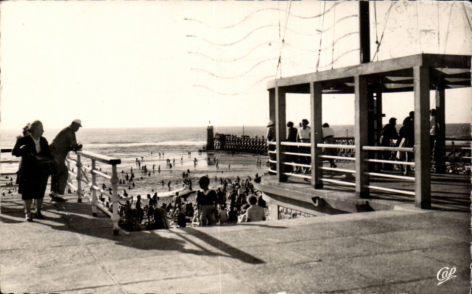 Capbreton - La Plage — Vue prise de l'Établissement de Bains — Réal-Photo n°80