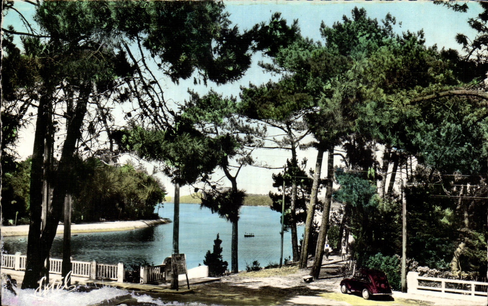Hossegor CPM Le lac Marin vu du pont 