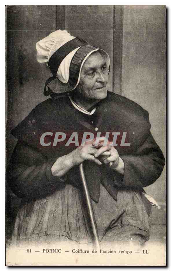 CPA Femme Pornic Coiffure de l'ancien temps (folklore coiffe costume)
