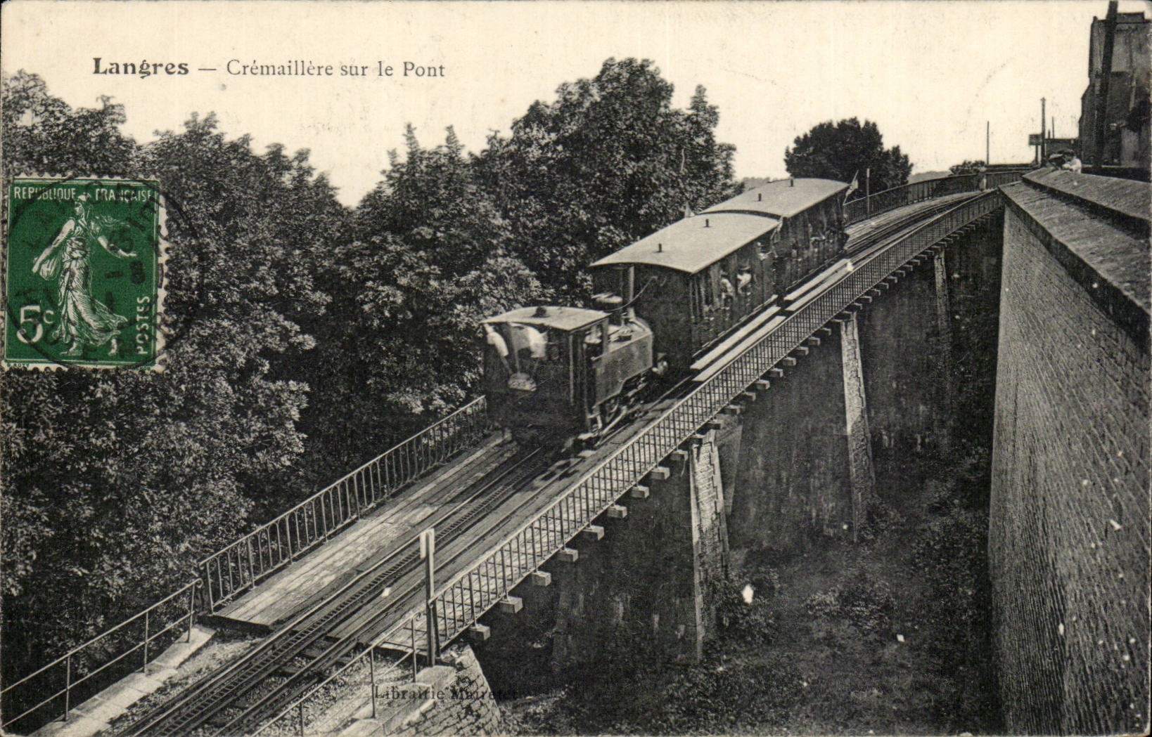 Langres CPA Cremaillere sur le pont (train)