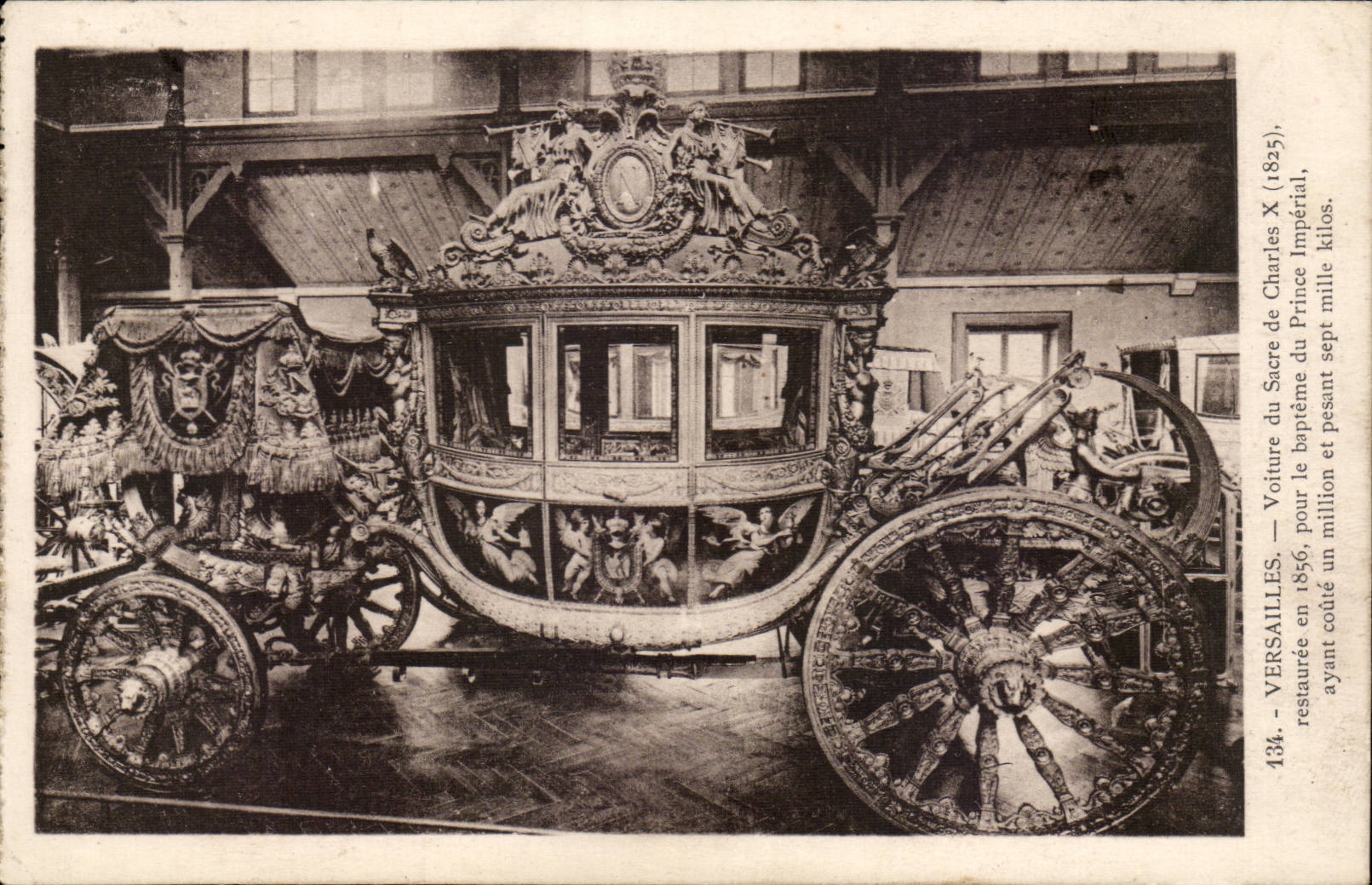 Versailles CPA Voiture du sacre de Charles X 