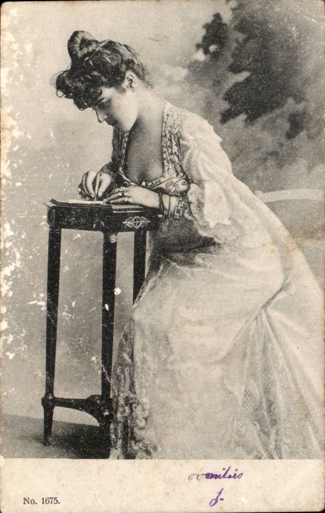 CPA Fantaisie Femme