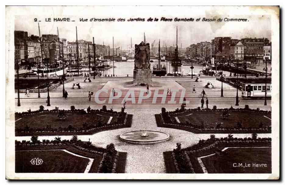 Le Havre CPA Vue d'ensemble des jardins de la place Gambetta et place du commerce