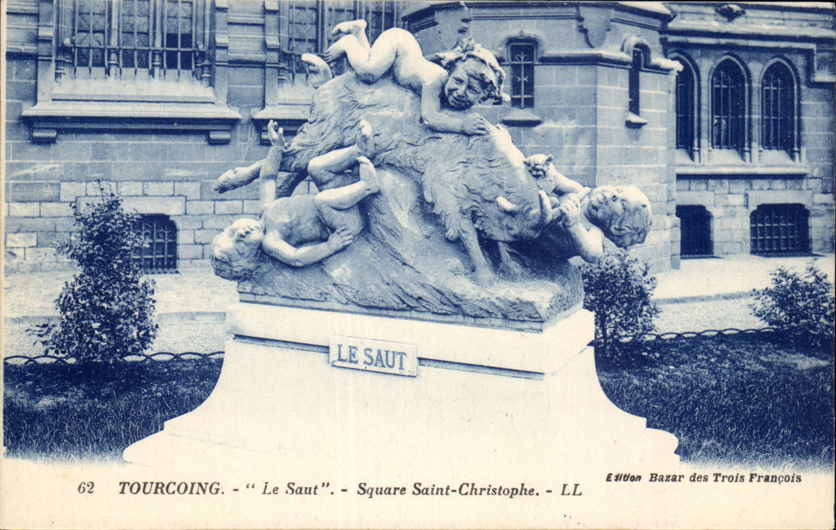 Tourcoing CPA Le saut Square Saint Christophe