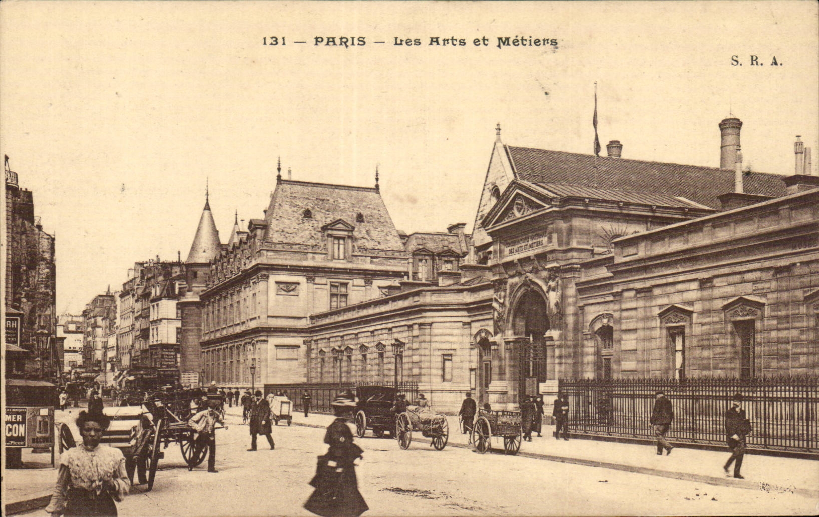 Paris CPA Les Arts et Metiers