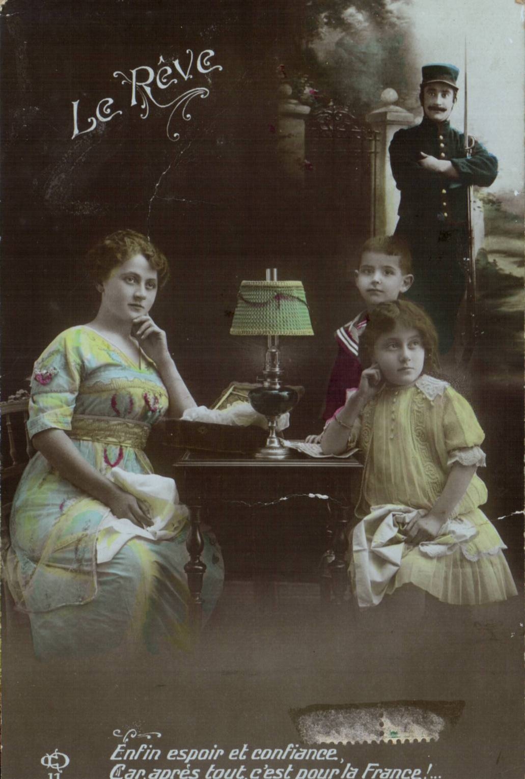 Famille avec soldat — Le Rêve — Éditeur CPAPHIL n°11