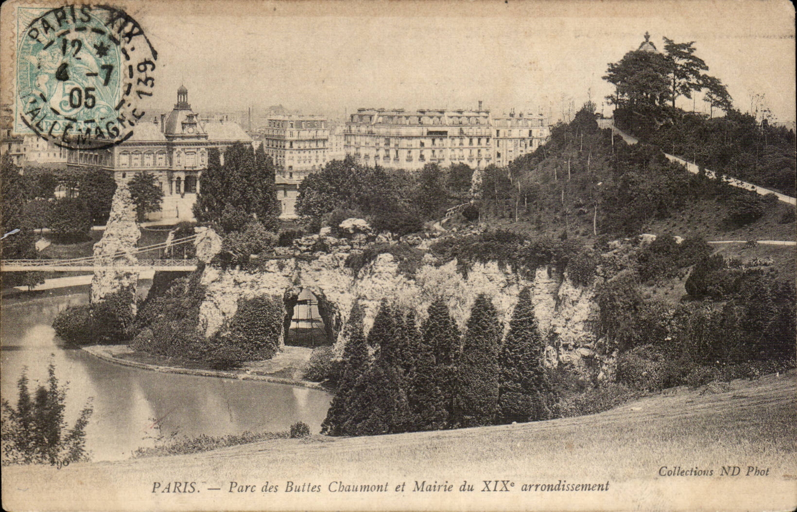 Paris CPA Parc des Buttes Chaumont et mairie du 19eme arrondissement