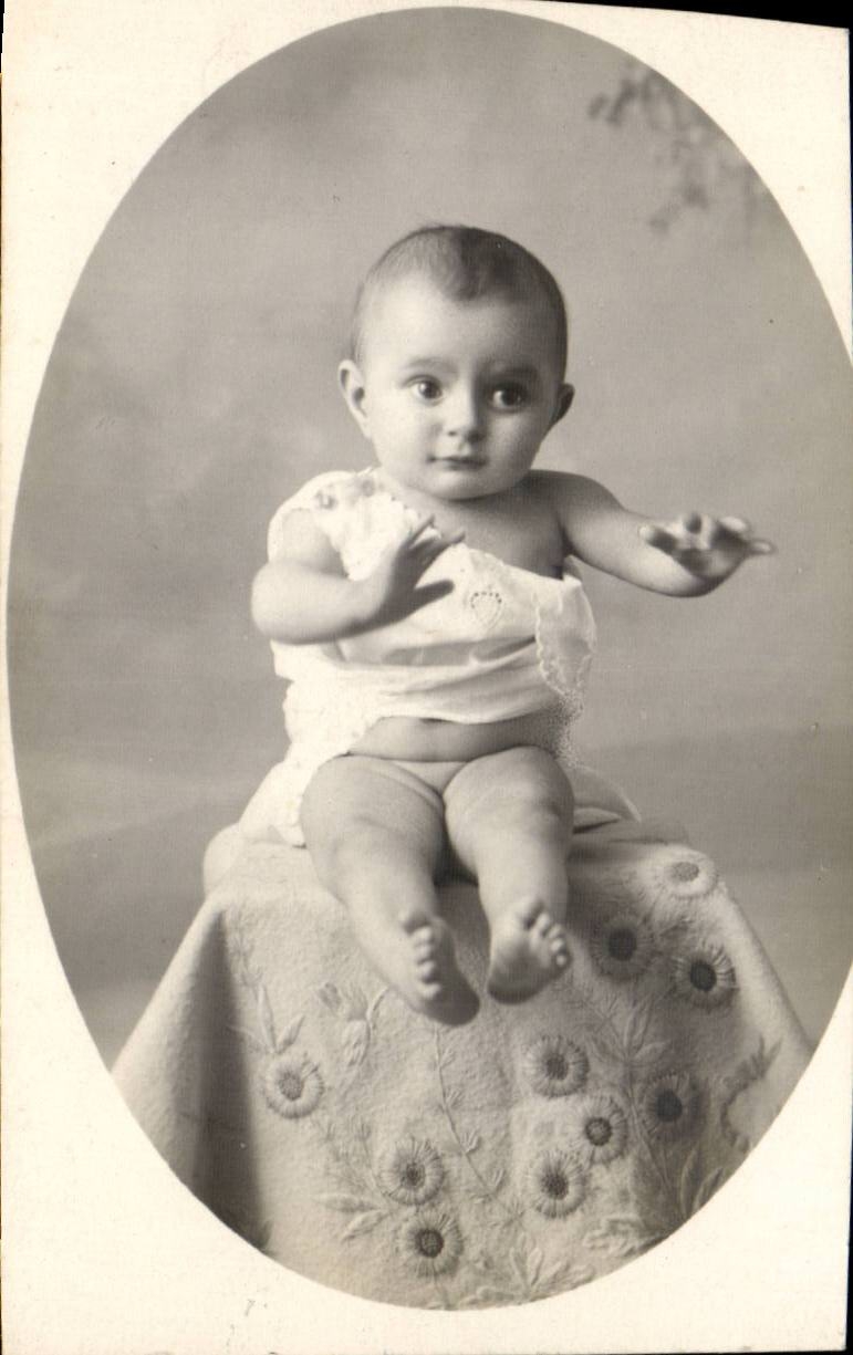 Paris CPA Bebe