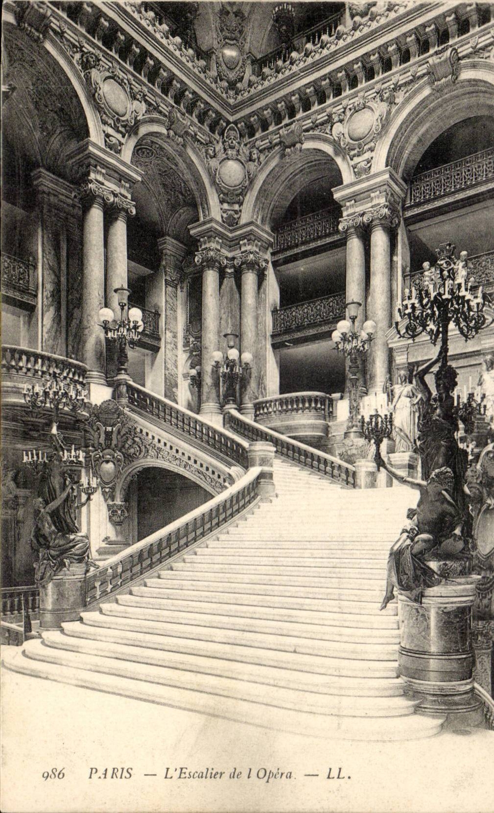 Paris CPA L'escalier de l'opera