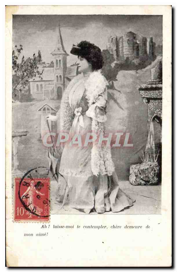 Mujer en vestido con cuello relleno — paisaje con iglesia y ruinas — editor no visible