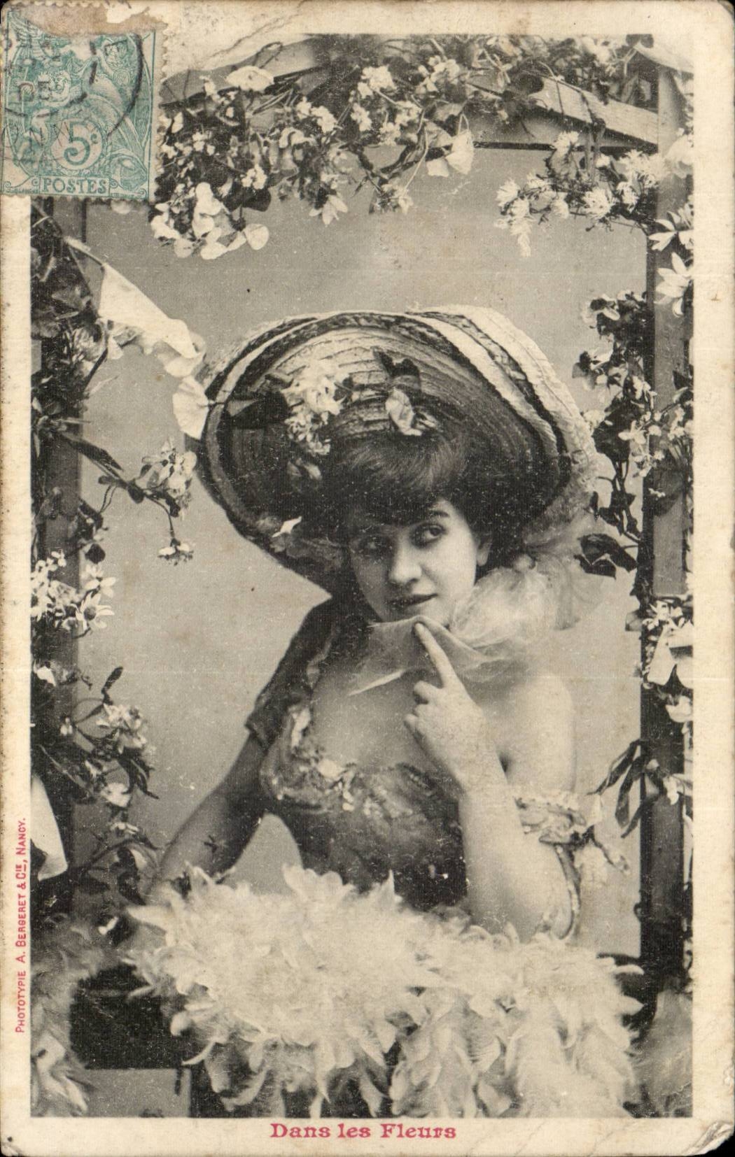 CPA Fantaisie Femme 