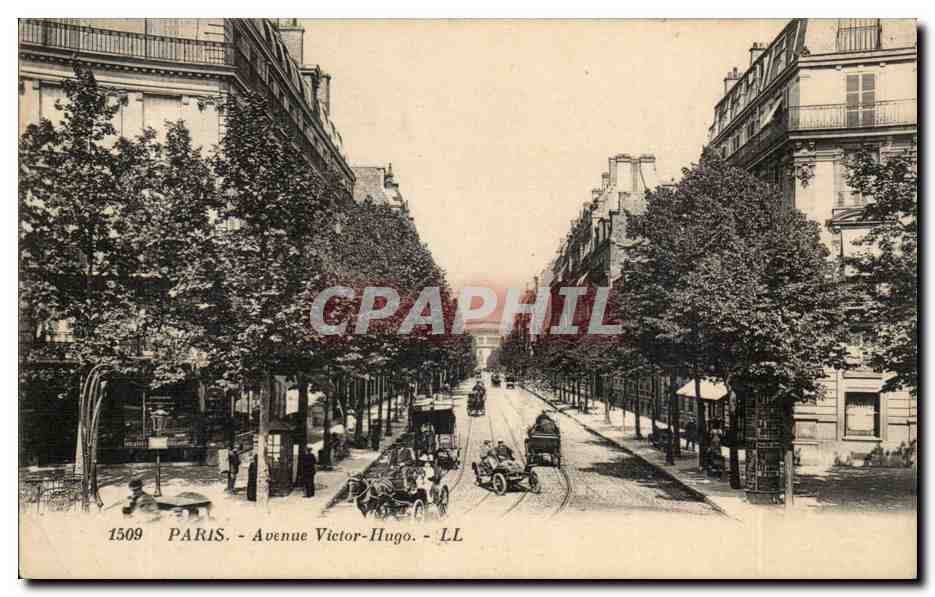 Paris CPA Avenue Victor Hugo