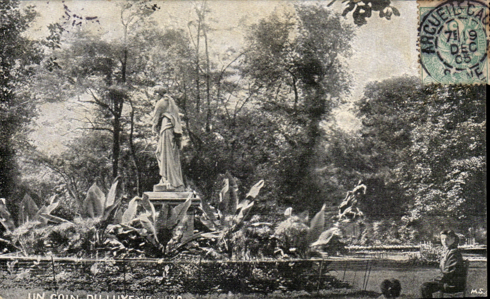 Paris CPA Un coin du Luxembourg