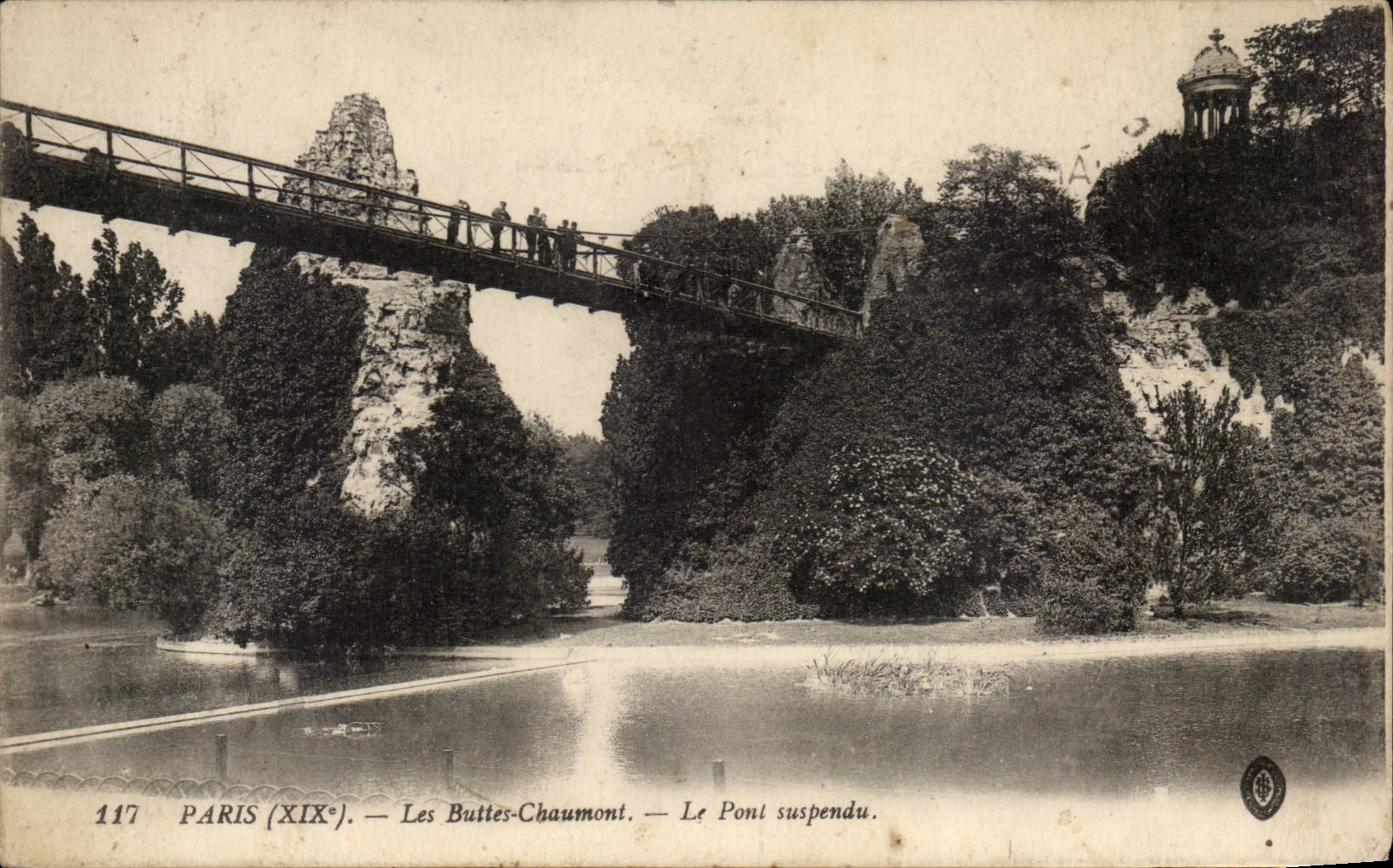 Paris CPA Les Buttes chaumont Le pont suspendu