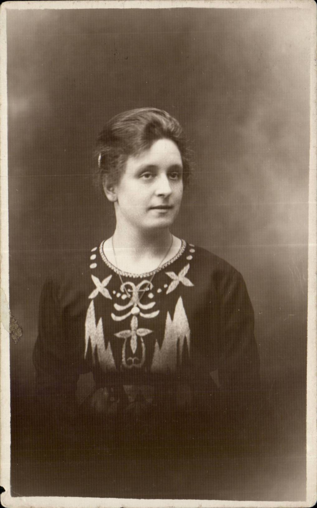 CARTE PHOTO Femme