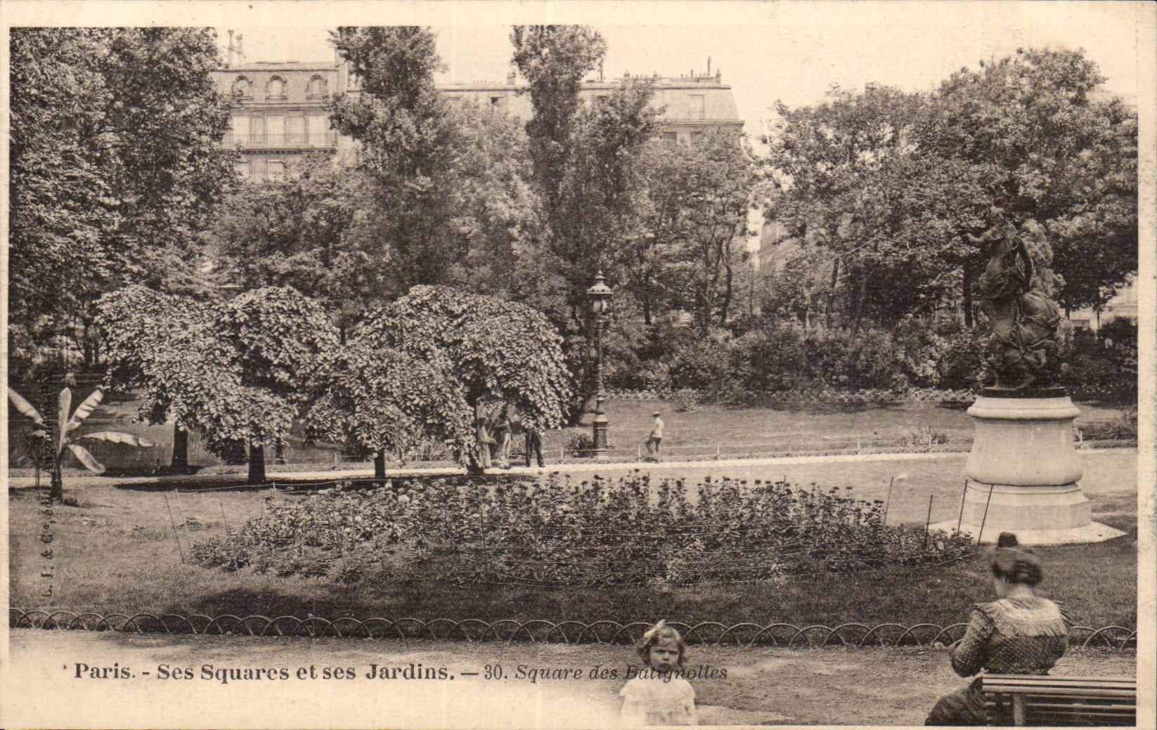 Paris CPA Ses squares et ses jardins Square des Batignolles