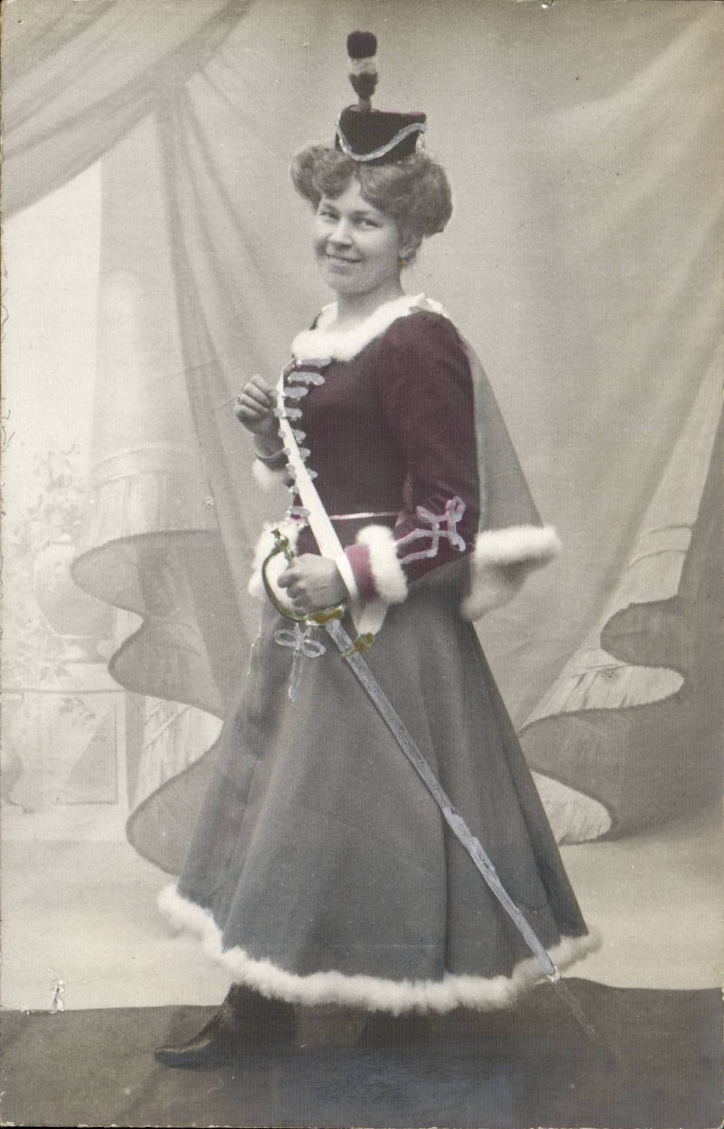 CPA Fantaisie Femme