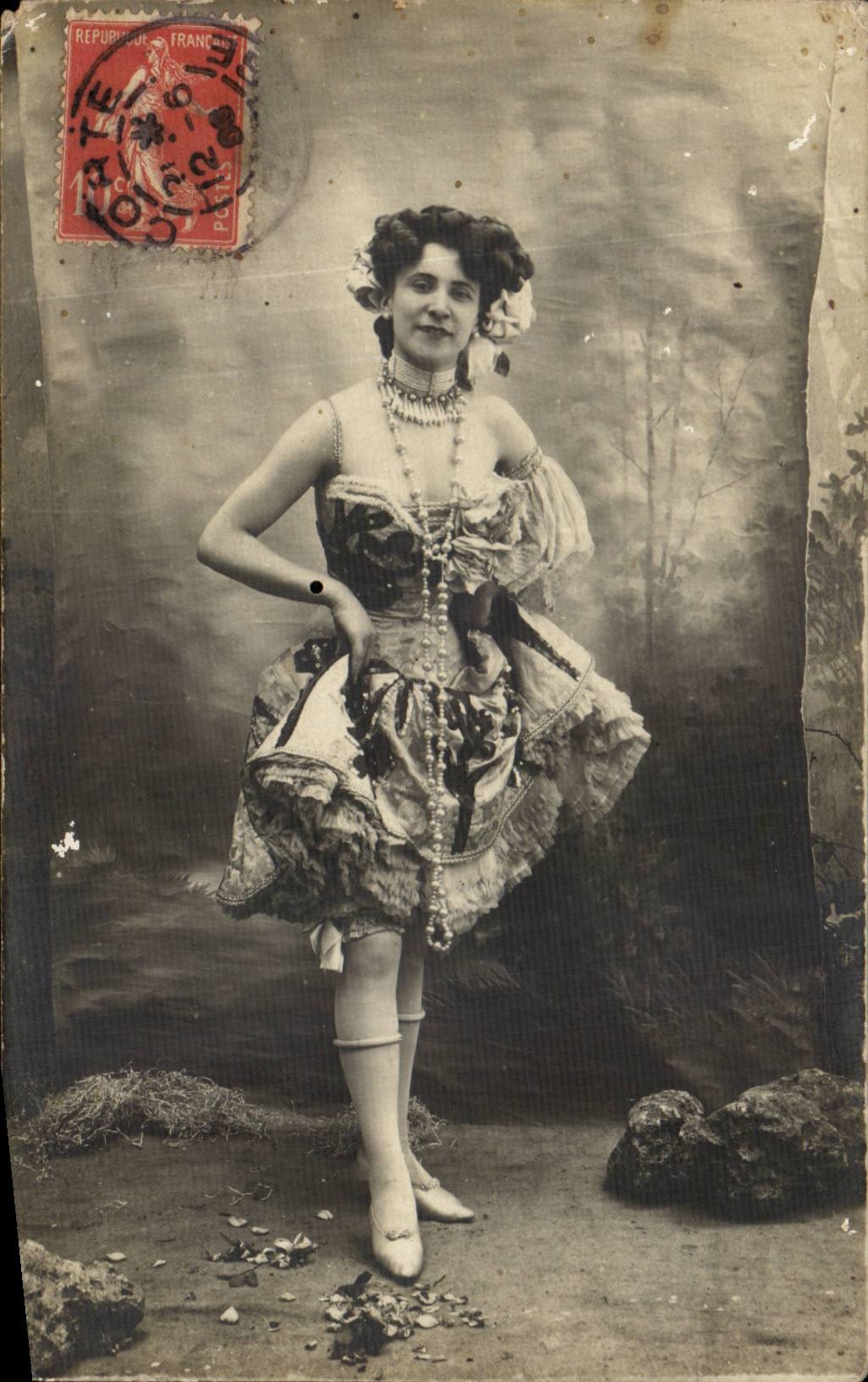 CPA Fantaisie Femme 