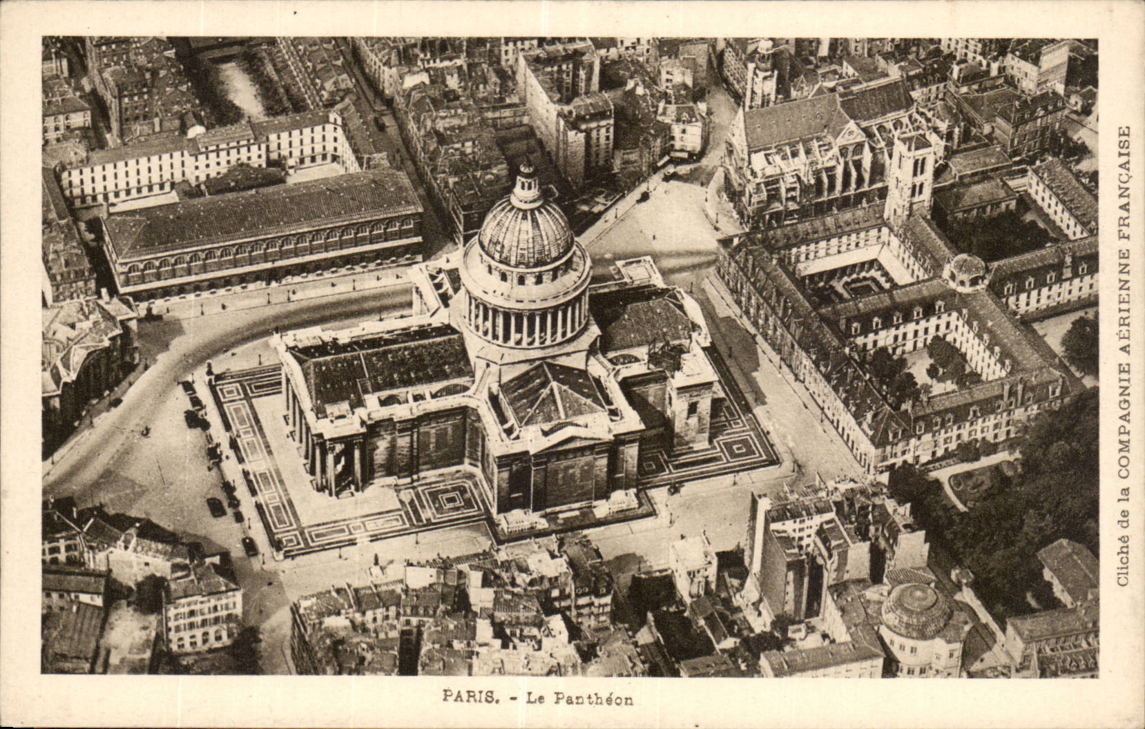 Paris CPA Le Pantheon
