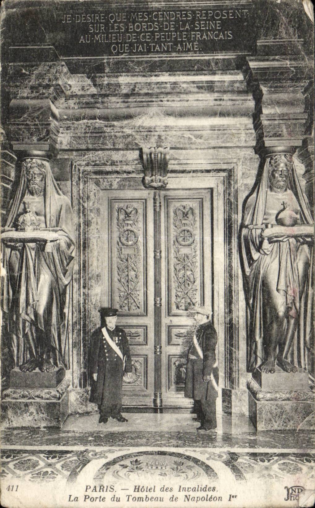 Paris CPA Hotel des invalides La porte du tombeau de Napoleon 