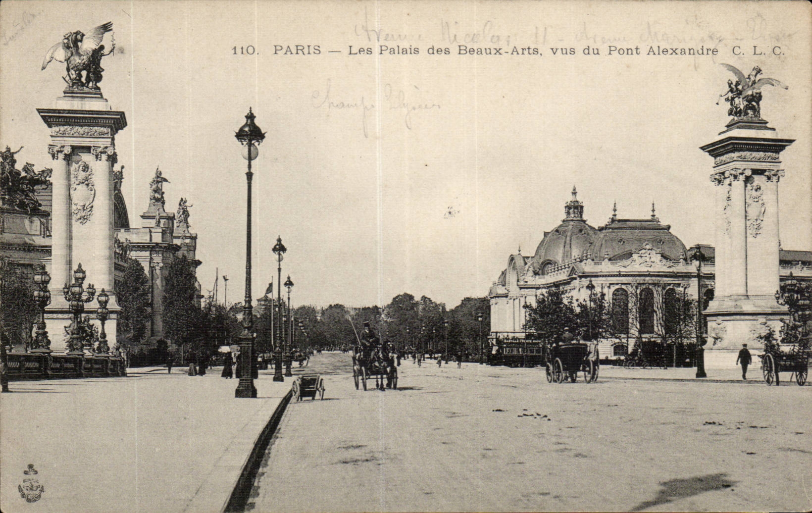 Paris CPA Le palais des Beaux Arts vus du pont Alexandre