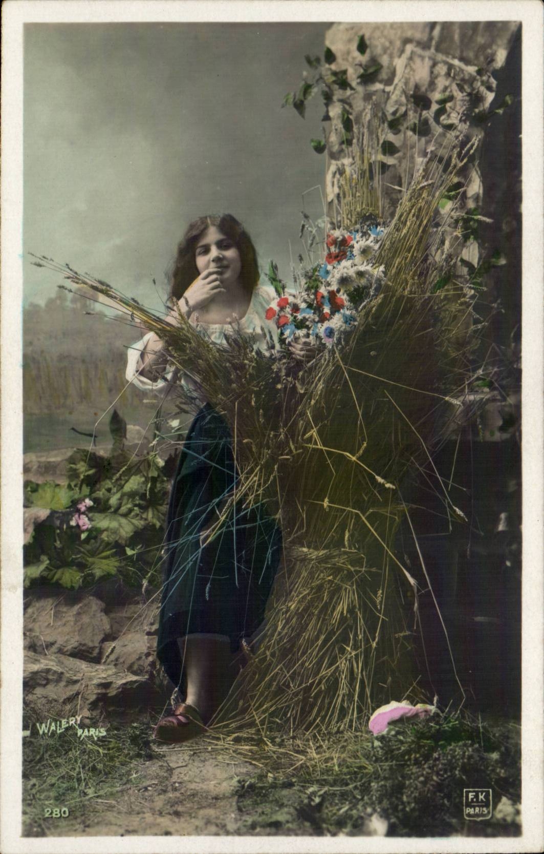 CPA Fantaisie Femme