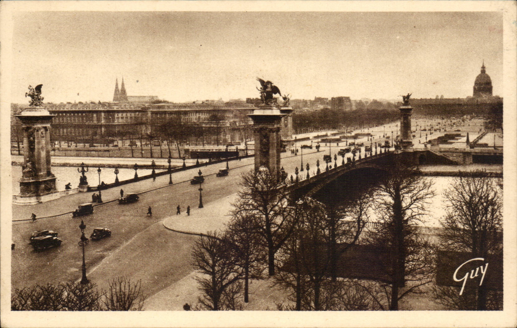 Paris CPA Pont Alexandre III et esplanade des Invalides