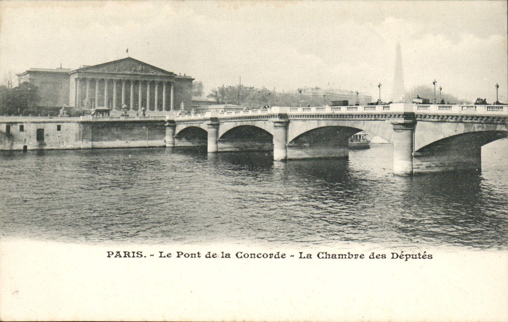 Paris CPA Le pont de la Concorde La chambre des deputes (Tour Eiffel)