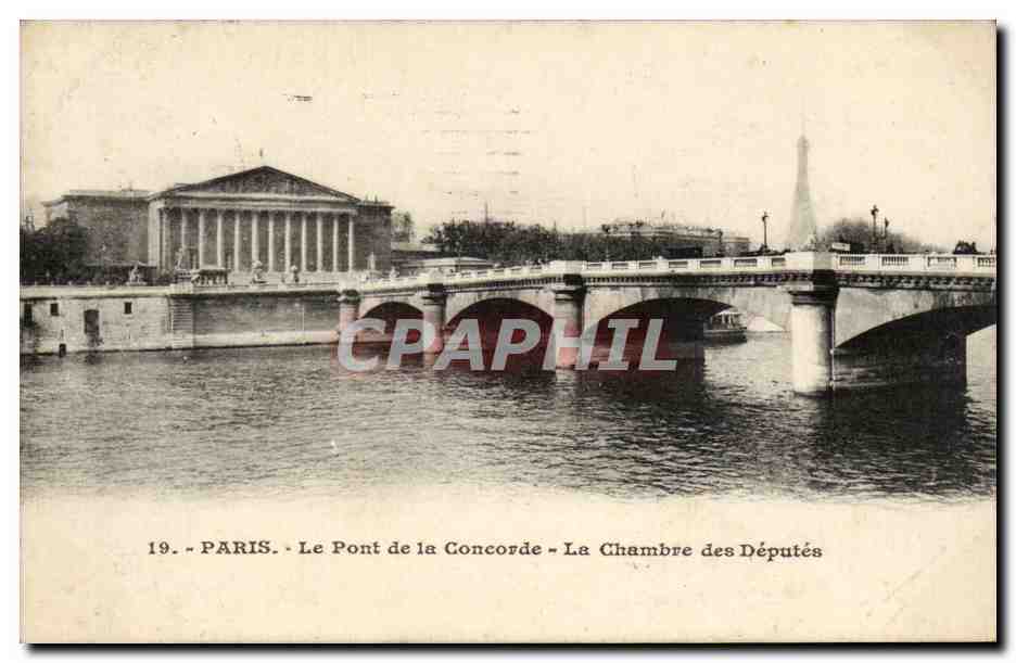 Paris CPA Le pont de la Concorde La chambre des deputes (Tour Eiffel)