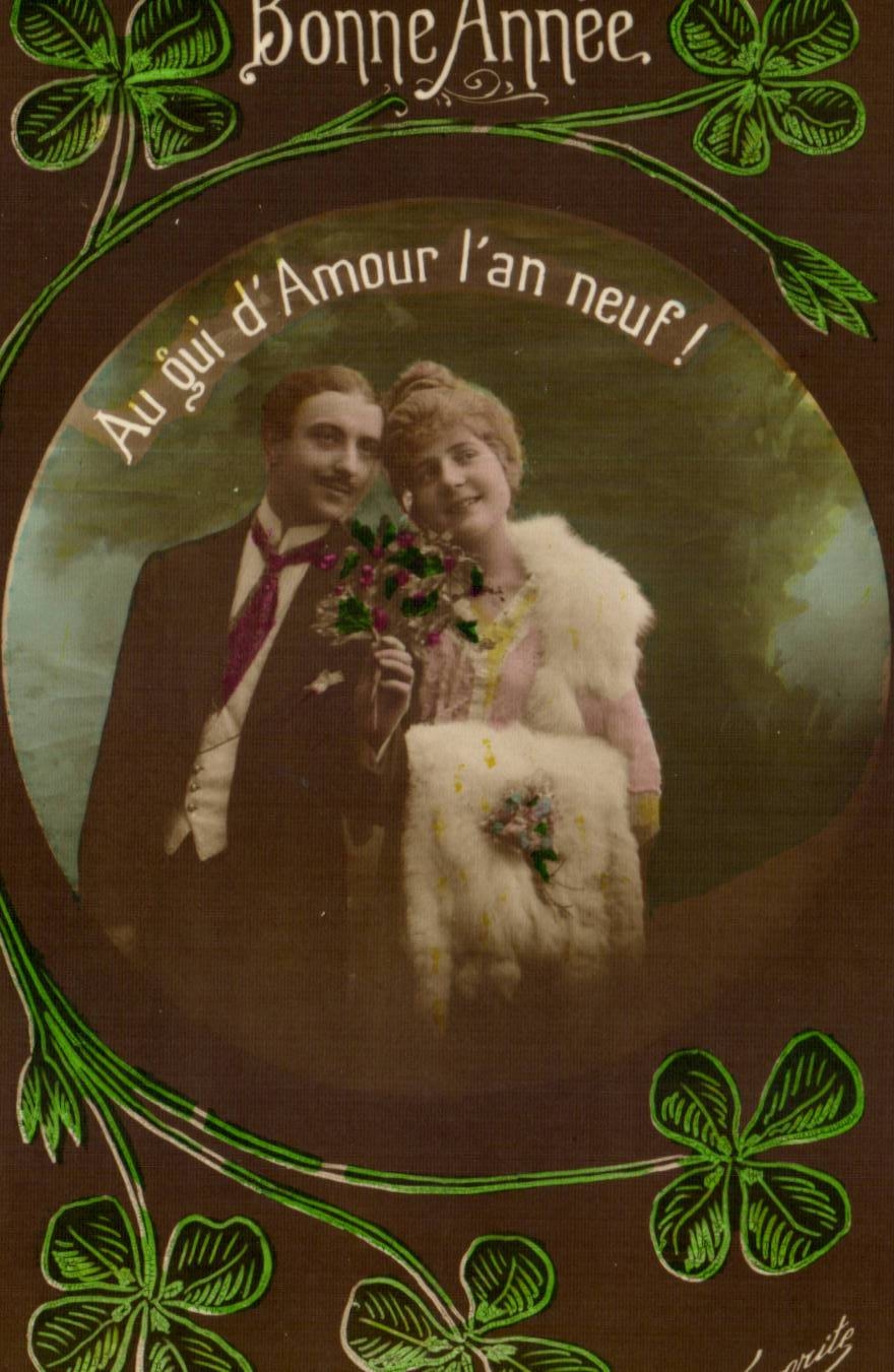 Coppia al vischio d'Amore l'anno nuovo — Cartolina di auguri con foglie di trifoglio — editore L. L. L. n° 14