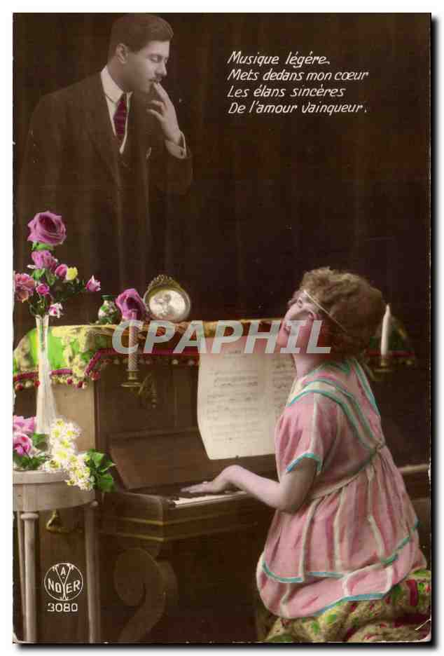CPA Fantaisie Enfant au piano