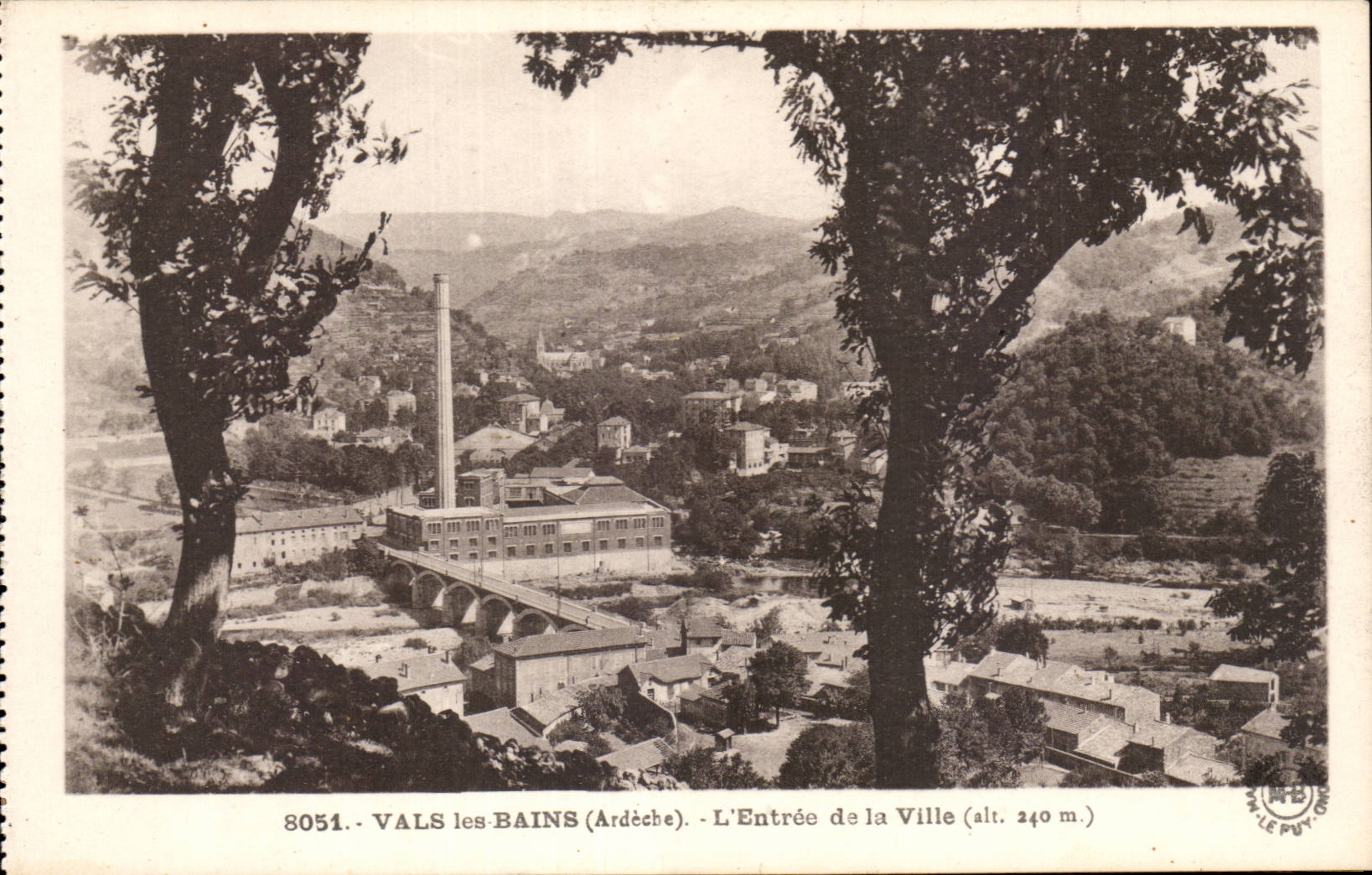 Vals les Bains CPA l'entree de la ville
