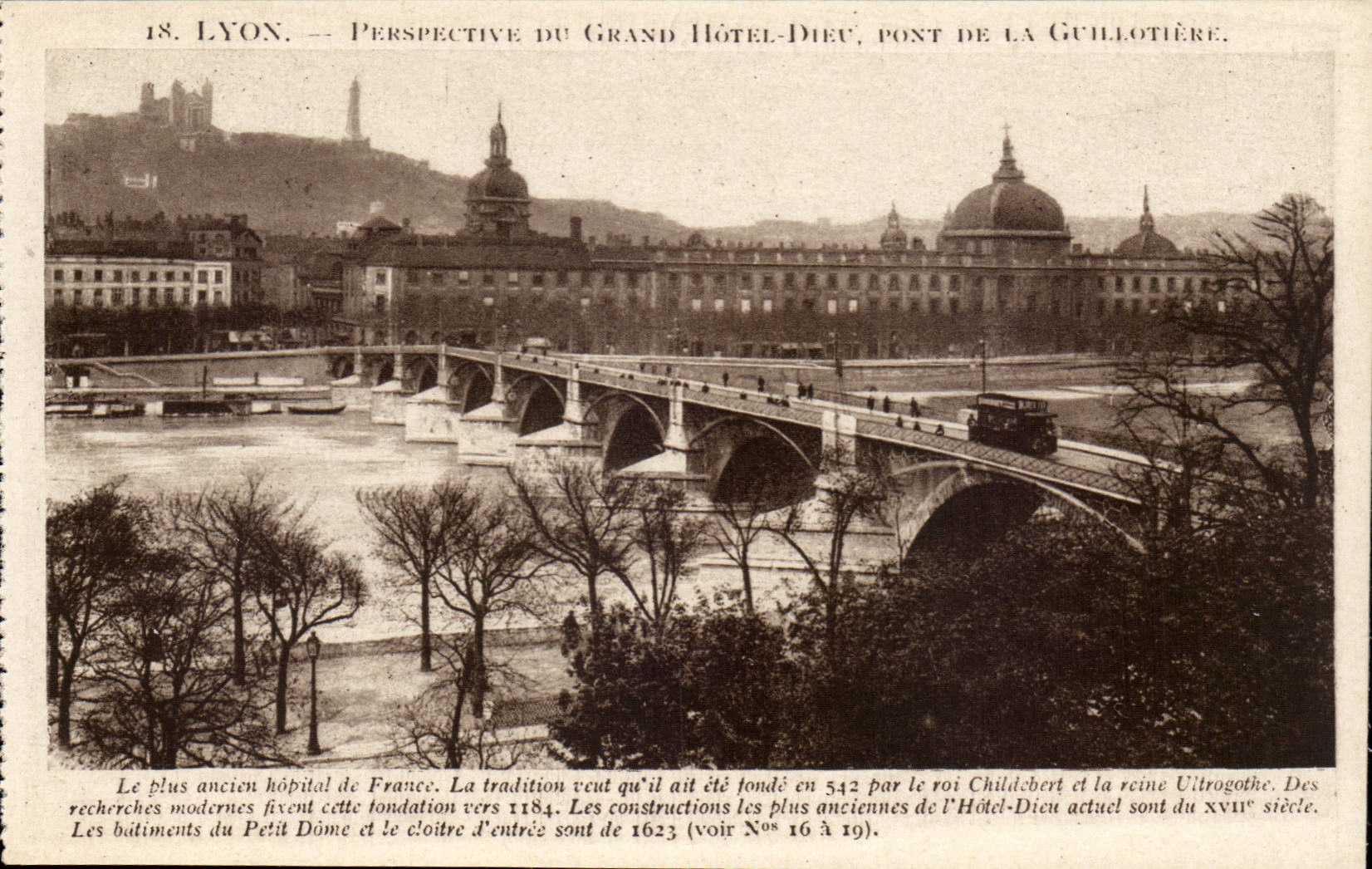Lyon - Perspective du Grand Hotel Dieu - CPA 