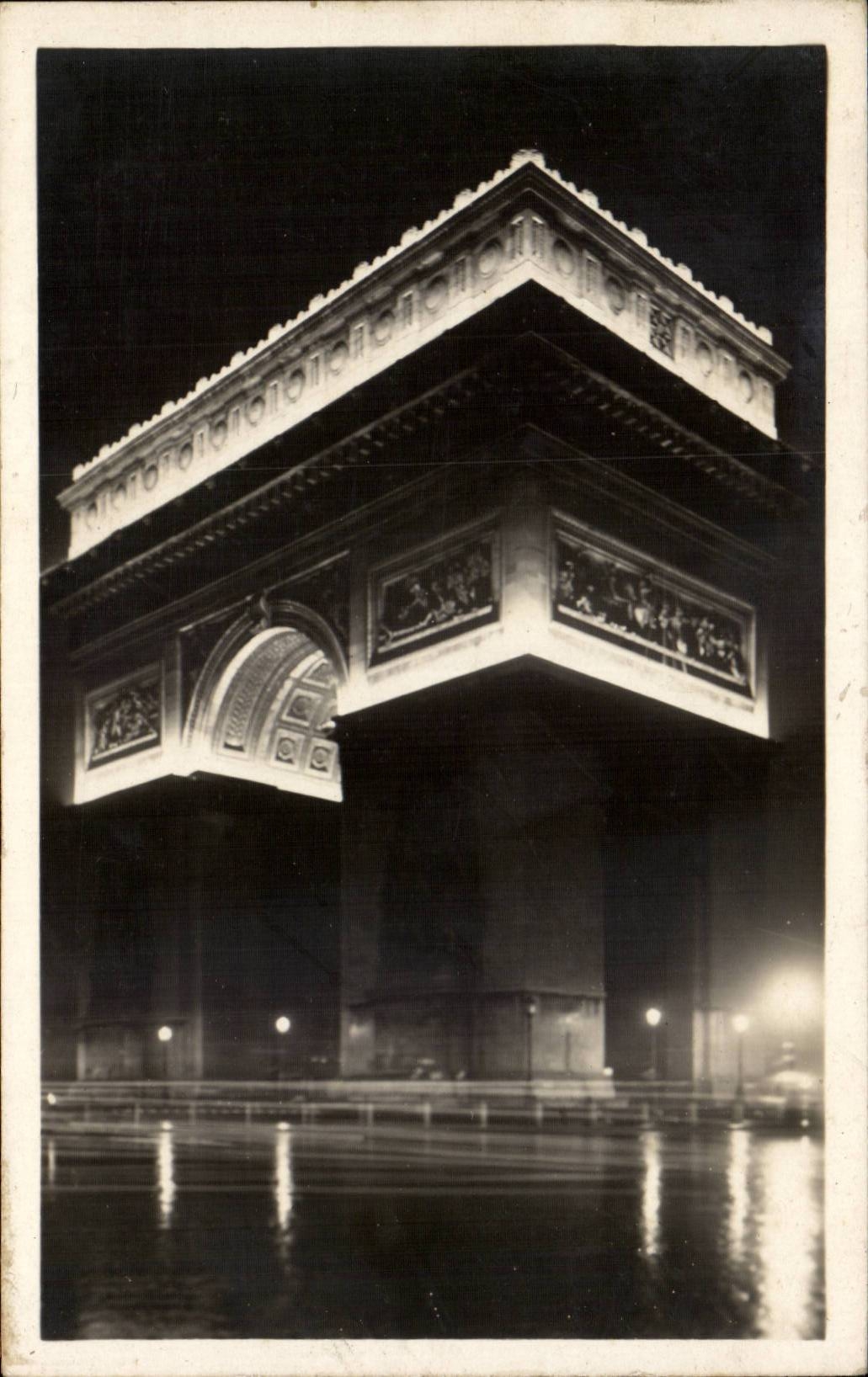 Paris - 8 - La Nuit - L'Arc de Triomphe - CPA 