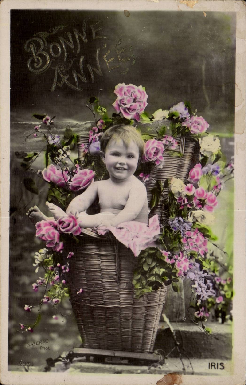 fantaisie - baby in rosy basket - CPA 